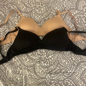 Like new wire free Calvin Klein bra set